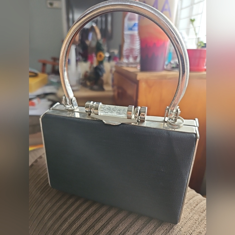 Vntg Small Elegant Black Evening bag with Silver&bling Accents